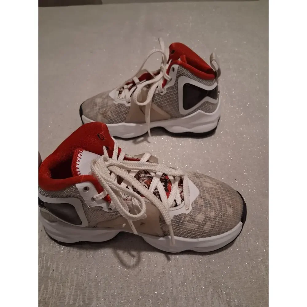 Nike LeBron 19 Sketch White Red Black DD0421-101 Kids PS Size 11C Used No...